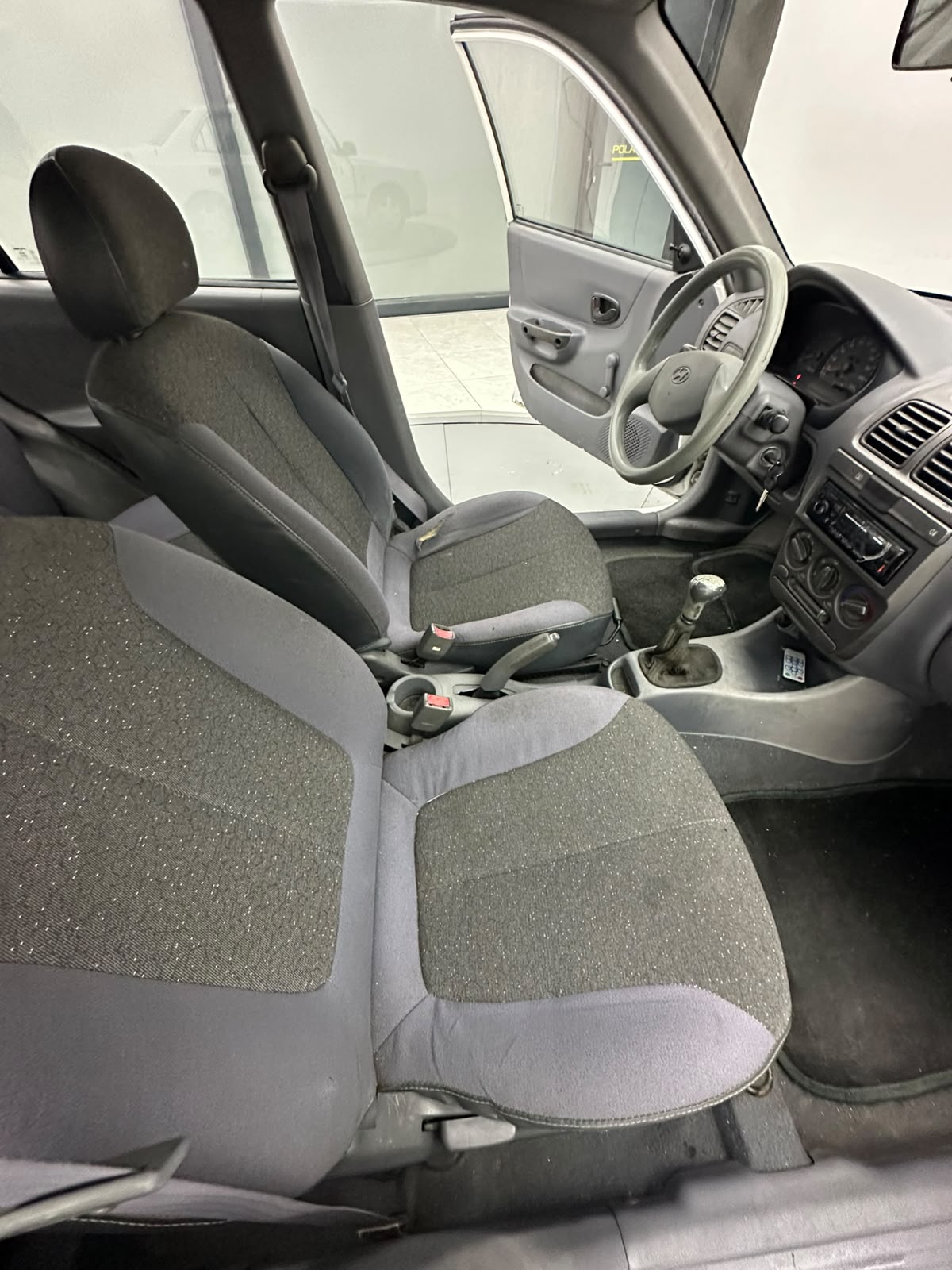 HYUNDAI ACCENT 25